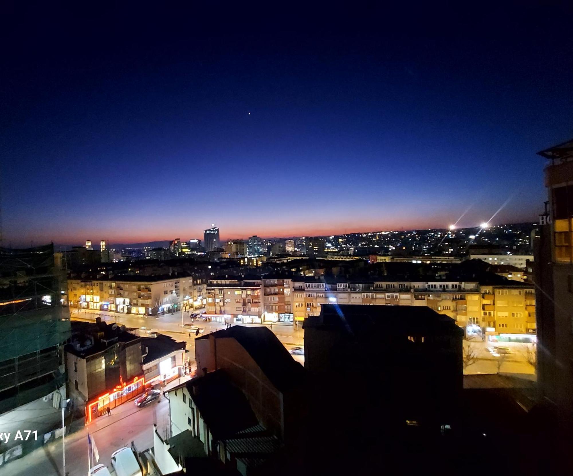 Gorgeous Apartment With City View In The City Center 프리슈티나 외부 사진